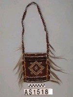 藏品(珠飾背袋)的圖片